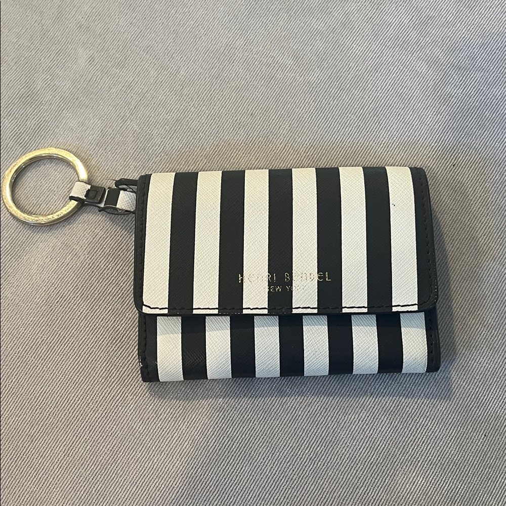 Henri Bendel‎ Striped Key Holder in Black and White